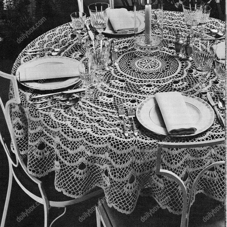 cockatoo's tablecloth pattern