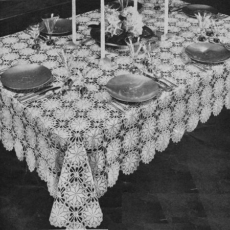 Free lucky tablecloth pattern